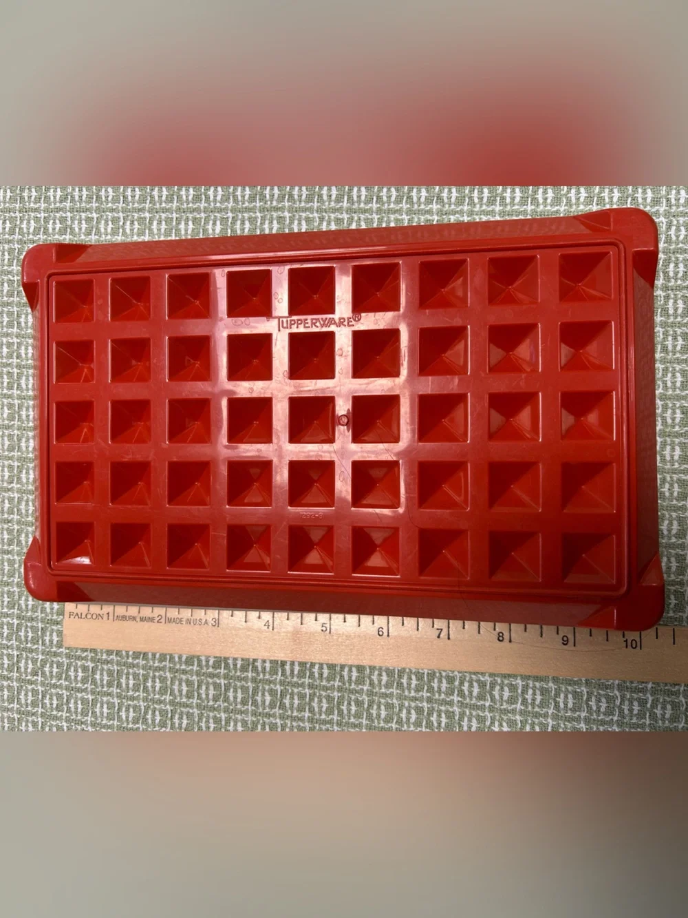 Vntg Tupperware Season Marinade/Bacon Keeper/paprika Color. Airtight. 9.5x5.5x2”